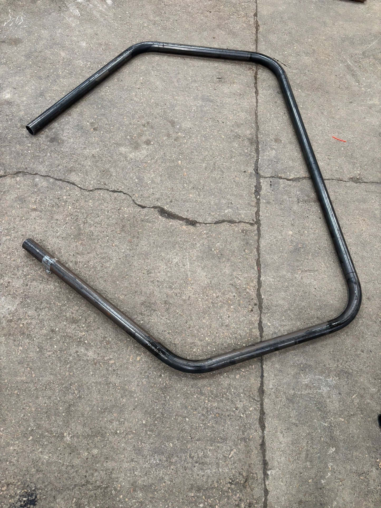 Discovery trayback main hoop