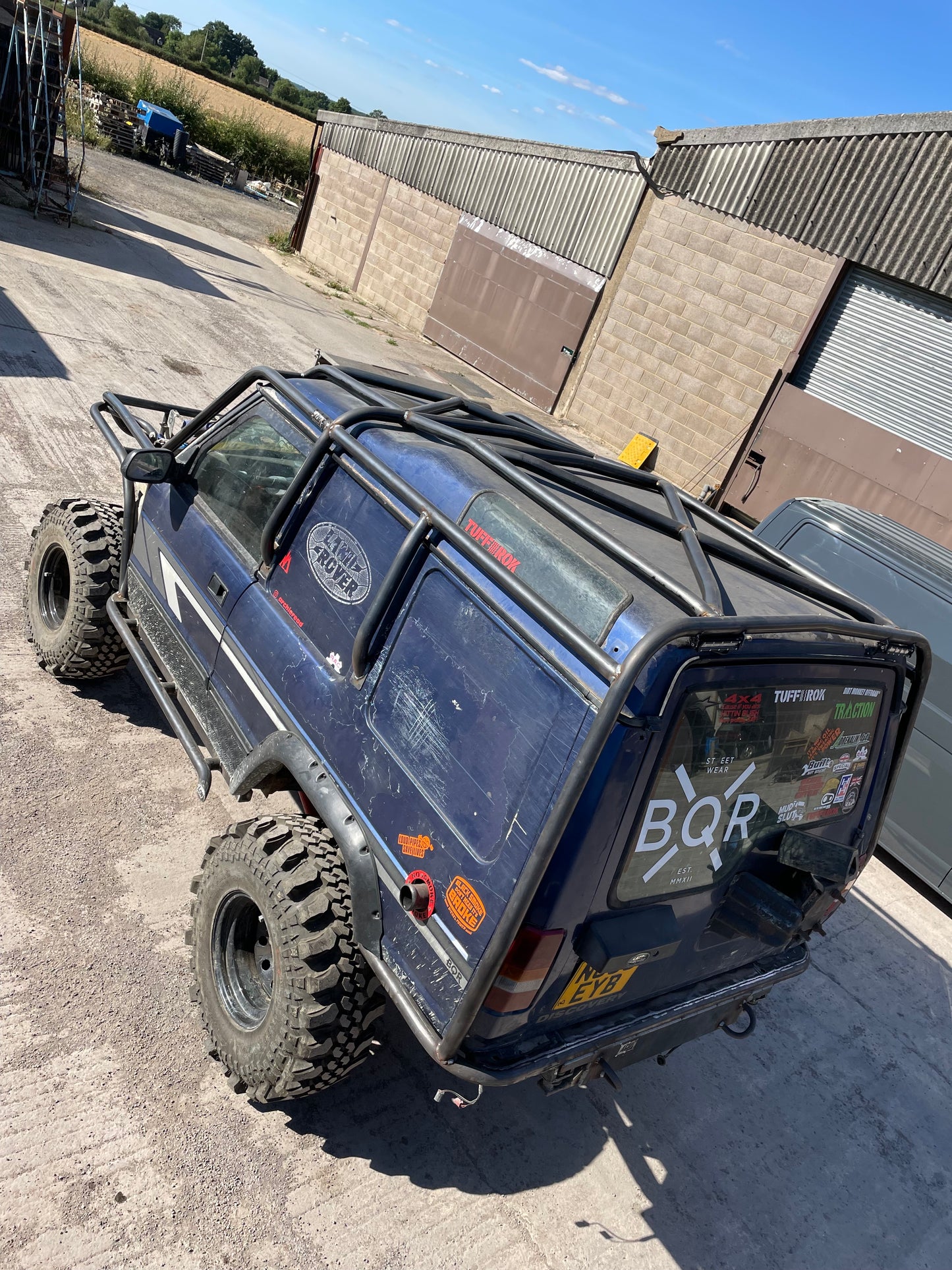 Discovery full extreior cage